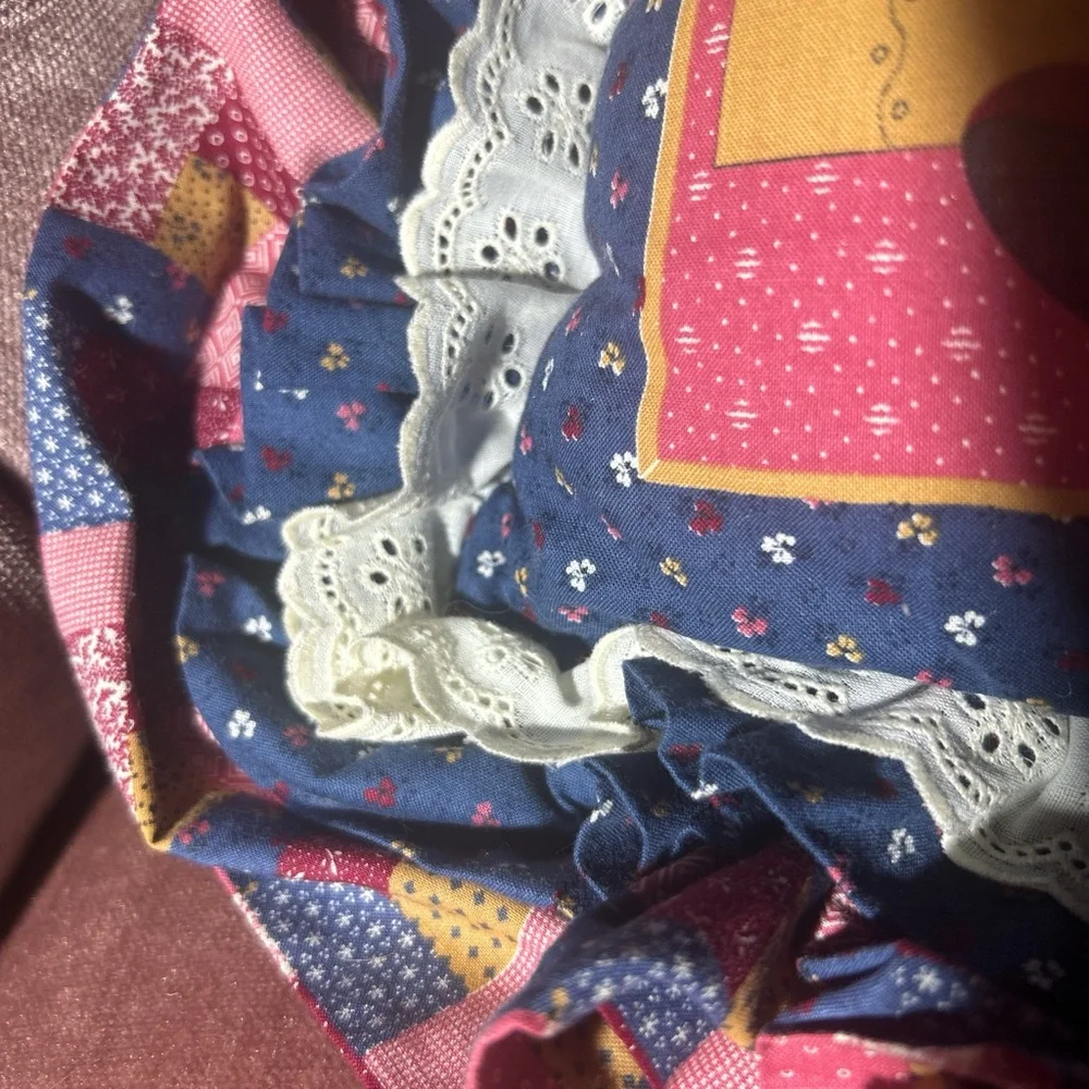 Country Patchwork Granny and‎ Cat Decorative Throw Pillow - Navy, Pink, Cream